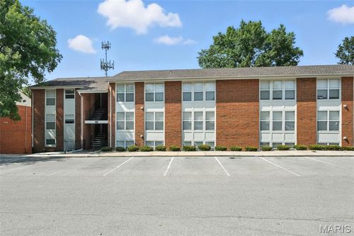 103-1951 Greenpoint Drive, Kirkwood, MO, 63122 | Card Image