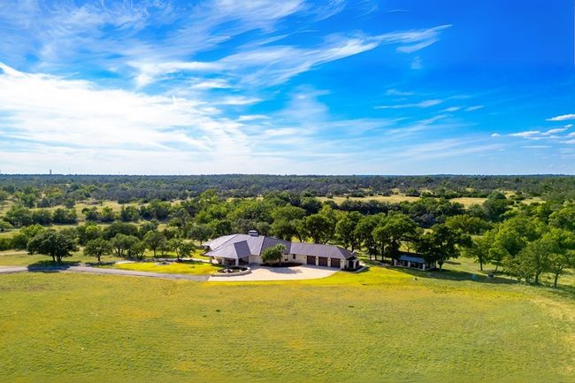 170 Goose Landing Way, Home with 5 bedrooms, 6 bathrooms and 3 parking in Harper TX | Image 6