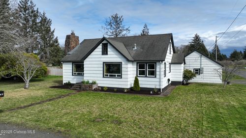 780 S Main Street, Warrenton, OR, 97146 | Card Image