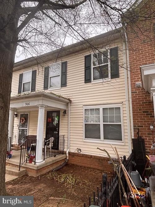 906 Blakney Ln Se, WASHINGTON, DC, 20032-4336 | Card Image