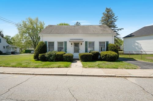 48 Huntington Ave, Woonsocket, RI, 02895-1025 | Card Image