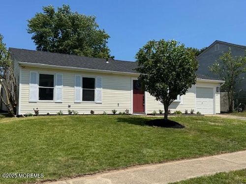 8 Mizzen Dr, Barnegat, NJ, 08005-1449 | Card Image