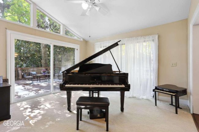 200 N Falcon Blf, House other with 3 bedrooms, 3 bathrooms and 2 parking in Alpharetta GA | Image 10