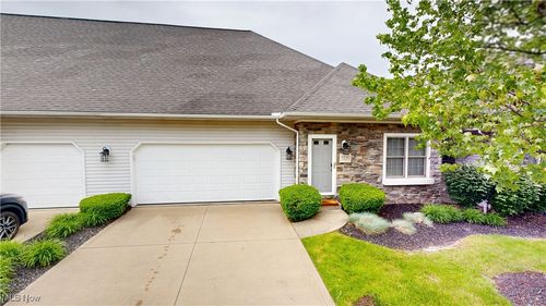 809 Fiddlers Creek, Painesville, OH, 44086 | Card Image