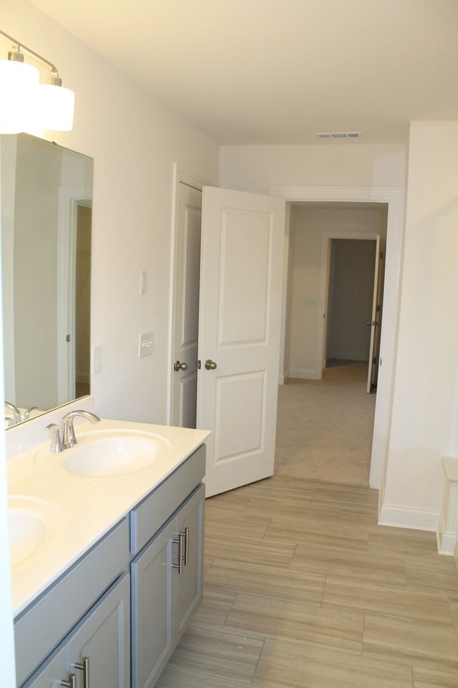 5711 Cloverwood Dr, Condo with 3 bedrooms, 3 bathrooms and 2 parking in Rockvale TN | Image 26