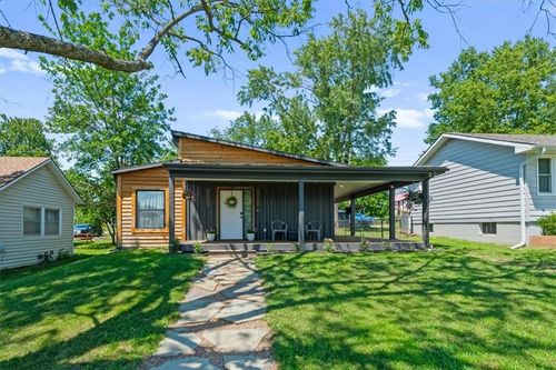 608 W Miami St, Paola, KS, 66071-1627 | Card Image