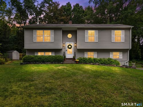 130 N Frontage Rd, Killingly, CT, 06239-3809 | Card Image