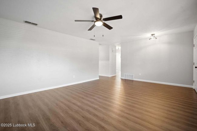 2004 45 Th St, House other with 3 bedrooms, 1 bathrooms and null parking in Lubbock TX | Image 11