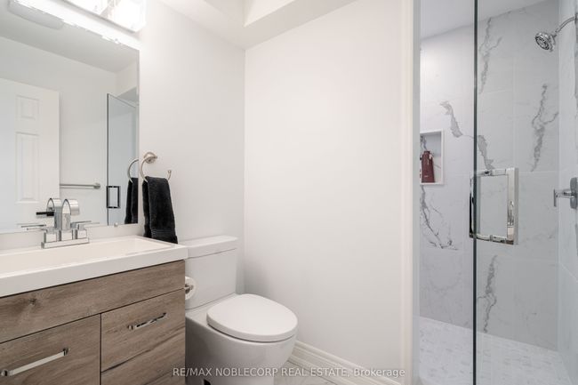 115 William Roe Blvd, House other with 5 bedrooms, 3 bathrooms and 3 parking in Newmarket ON | Image 18