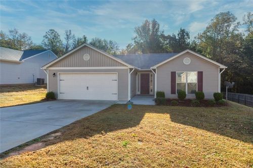 947 Haymon Dr, Winder, GA, 30680-5325 | Card Image