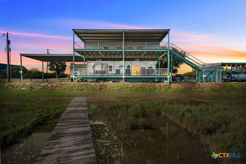 305 Zimmerman Rd, Port Lavaca, TX, 77979-6339 | Card Image