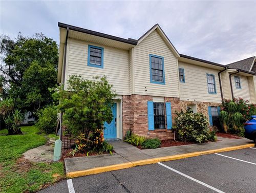 3919 Carroll Pines Ct, TAMPA, FL, 33614-2037 | Card Image