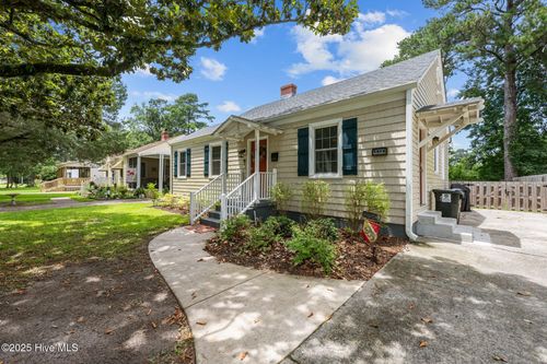 1914 Spencer Ave, New Bern, NC, 28560-5426 | Card Image
