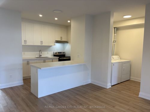 103b-103 Southworth St N, Welland, ON, L3B1Y7 | Card Image