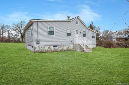 364 Dogwood Rd W, Mastic Beach, NY, 11951-4324 | Card Image