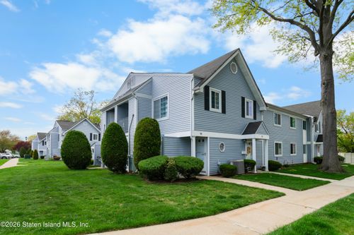 95 Gervil Street, Staten Island, NY, 10309 | Card Image