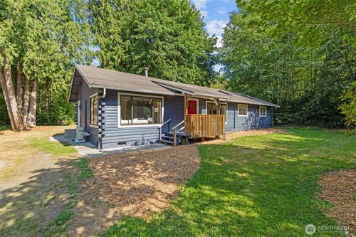 8618 212th Street Ne, Arlington, WA, 98223 | Card Image