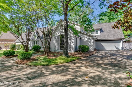 808 Hunter Bay, Brandon, MS, 39047-8677 | Card Image