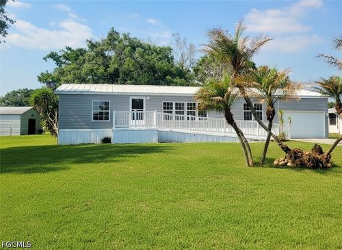 1047 Mayford Lake Rd, MOORE HAVEN, FL, 33471-4913 | Card Image