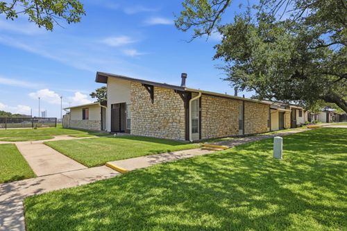 11-2100 Windsor Dr, Bryan, TX, 77802-4609 | Card Image