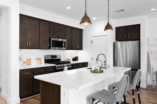 39438 Corvina Ln, Temecula, CA, 92591-0384 | Card Image