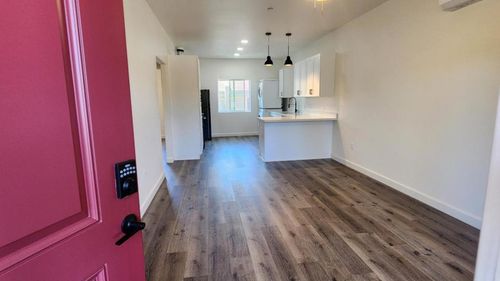 unit-201-728 W 1st Ave, Chico, CA, 95926-4599 | Card Image