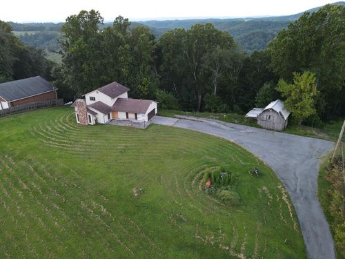 945 Beckett Hill Rd, Athens, WV, 24712-1317 | Card Image