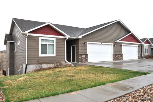 3029 Hoefer Ave, Rapid City, SD, 57701-7202 | Card Image
