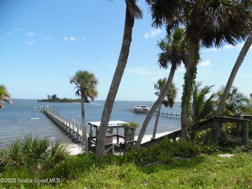 code-7492 Us Highway 1, Micco, FL, 32976-7441 | Card Image