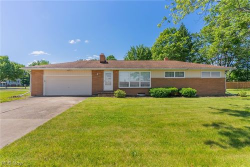 253 Earl Dr Nw, Warren, OH, 44483-1166 | Card Image