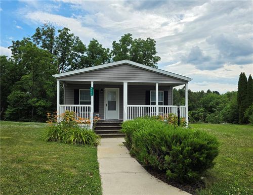4202 Silver Fox Ct, Orefield, PA, 18069-2151 | Card Image