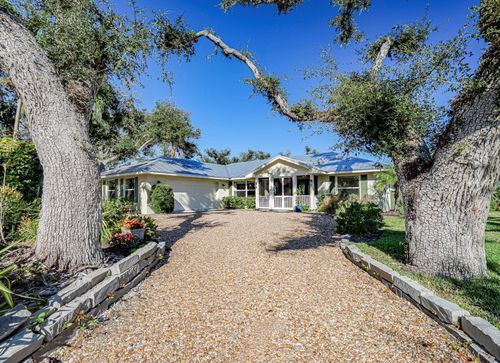 545 Indian Lilac Rd, Vero Beach, FL, 32963-1450 | Card Image