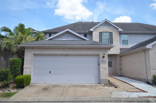 2911 Meadowglen Cv, Houston, TX, 77082-6865 | Card Image