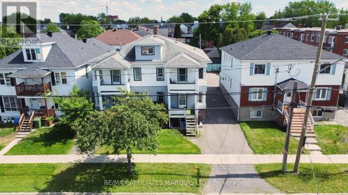 909/911 Second St E, Cornwall, ON, K6H2A7 | Card Image