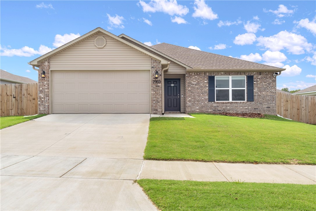 Azurite St, Fayetteville, AR 72704