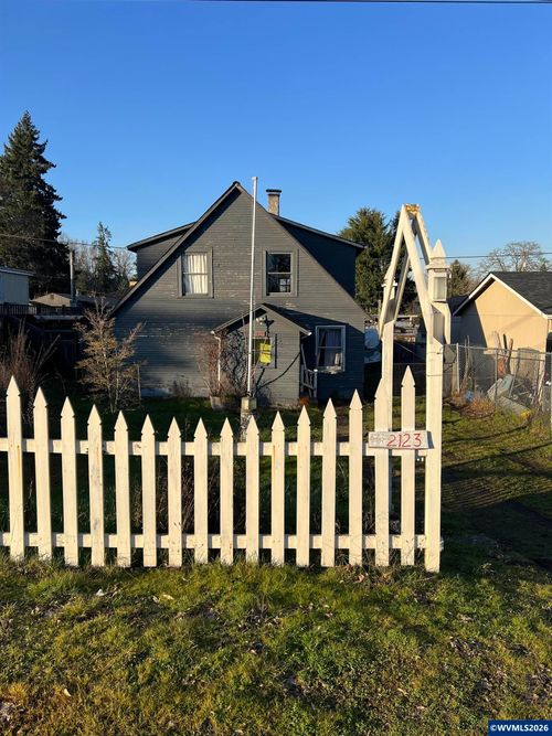 2123 Front Av Ne, Albany, OR, 97321 | Card Image
