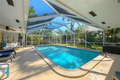 550 Ne 5th St, Pompano Beach, FL, 33060-6327 | Card Image