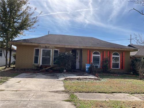 135 Miami Pl, Kenner, LA, 70065-4029 | Card Image