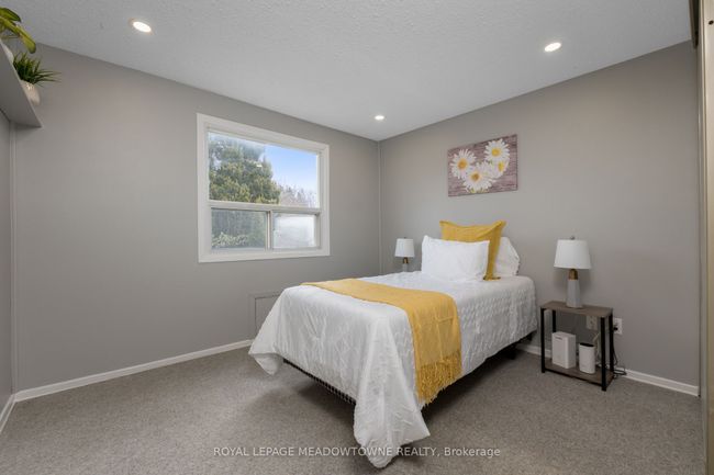 26 Monterey Ave, House other with 4 bedrooms, 2 bathrooms and 3 parking in Brampton ON | Image 13