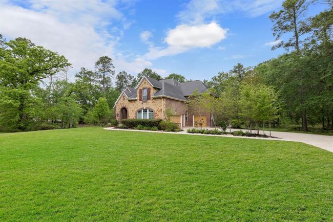 Benders Landing Estates amenities include multiple lakes with catch and release fishing, a clubhouse, pool, splash pad, tennis and basketball courts, recreation fields, playground and various optional social events throughout the year. | Image 37