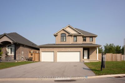 334 Viger Dr, House other with 4 bedrooms, 4 bathrooms and 9 parking in Welland ON | Image 1