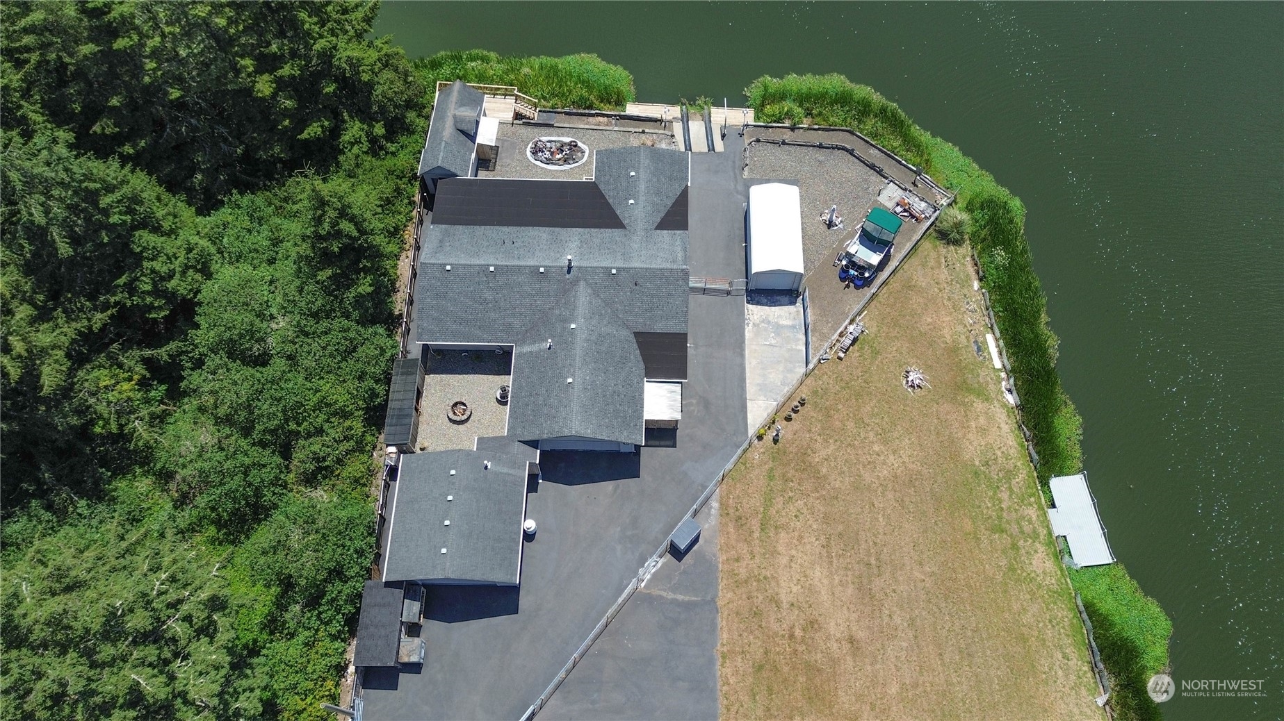 Wolf Ct, Ocean Shores, WA 98569