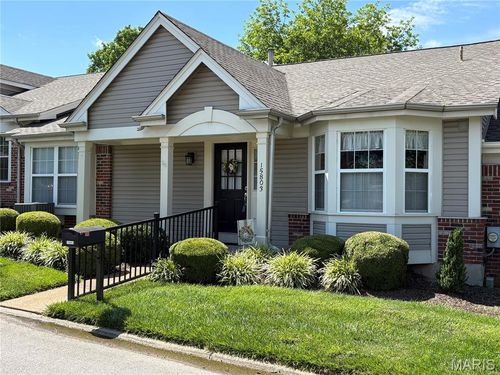 15803 Harris Ridge Court, Chesterfield, MO, 63017 | Card Image