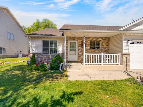307 Peach St, Santaquin, UT, 84655-8271 | Card Image