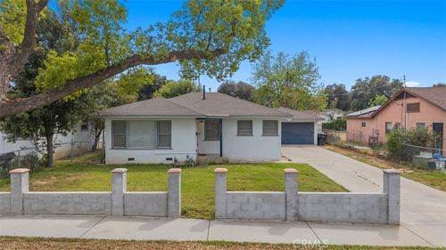 3498 Holding St, Riverside, CA, 92501-2211 | Card Image