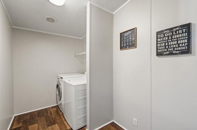 Laundry room (W/D don't convey) | Image 38