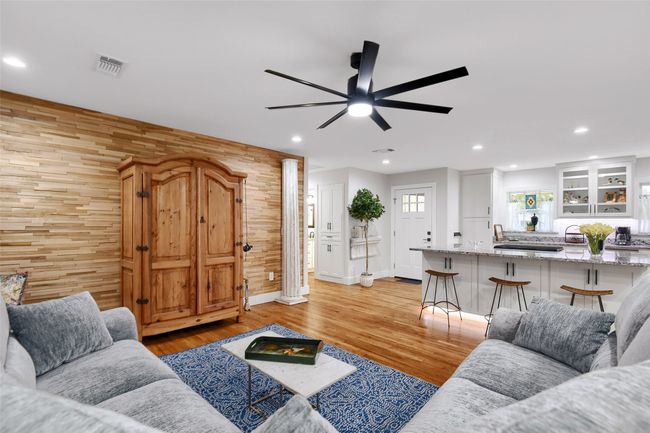 1405 N Wharton St, House other with 5 bedrooms, 2 bathrooms and null parking in Sherman TX | Image 11