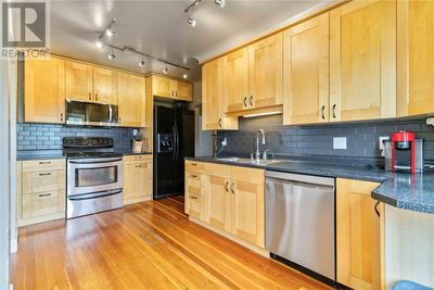 3116 Glasgow St, House other with 3 bedrooms, 2 bathrooms and 2 parking in Victoria BC | Image 2