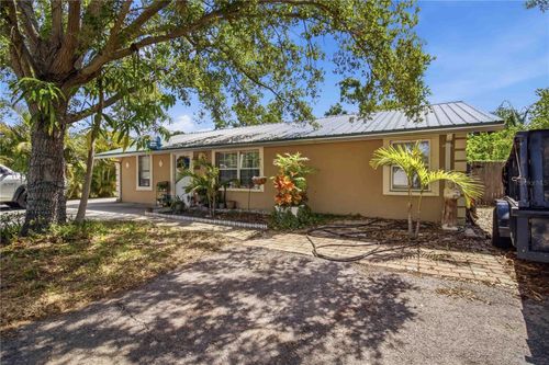 5727 11th St E, BRADENTON, FL, 34203-6805 | Card Image