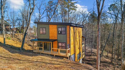 613 Country Oaks Dr, Pigeon Forge, TN, 37863-3275 | Card Image